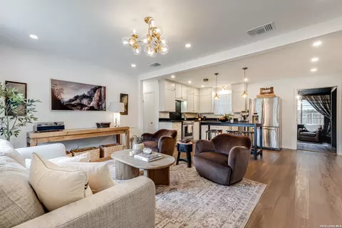 528 Frey St, Boerne, TX 78006