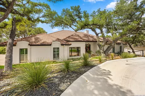 29429 No Le Hace, Fair Oaks Ranch, TX 78015
