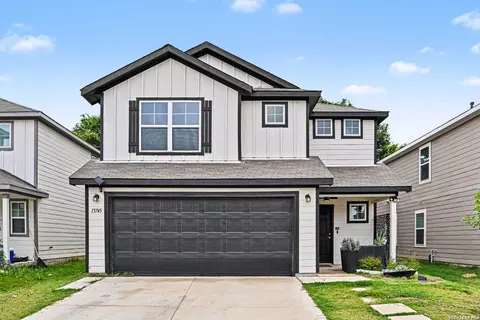 13745 Crossbow Rdg, San Antonio, TX 78253