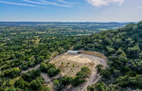 152 Jungfrau Hill Road, Comfort, TX 78013