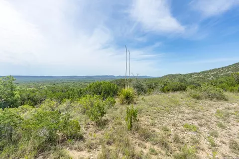 View/Area - 447 Blesssing Ln, Utopia, TX 78884 photo 12 of 13