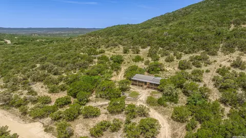 Other - 447 Blesssing Ln, Utopia, TX 78884 photo 17 of 21
