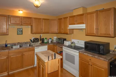 Kitchen - 447 Blesssing Ln, Utopia, TX 78884 photo 1 of 1