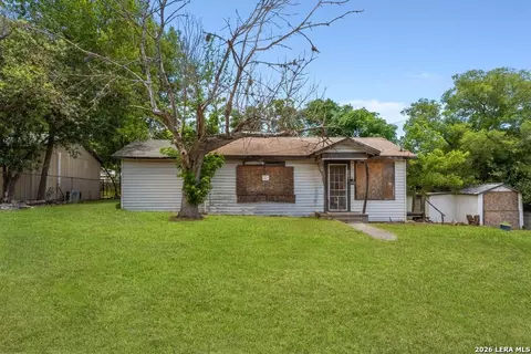 1210 2nd, Kerrville, TX 78028
