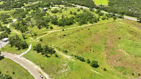 718 Windmill Rdg, Blanco, TX 78606 photo 16