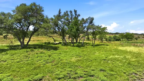 718 Windmill Rdg, Blanco, TX 78606 photo 10