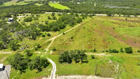 718 Windmill Rdg, Blanco, TX 78606 photo 14
