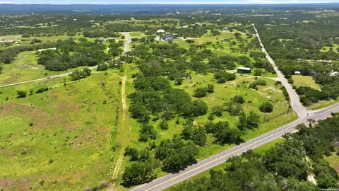 718 Windmill Rdg, Blanco, TX 78606 photo 21