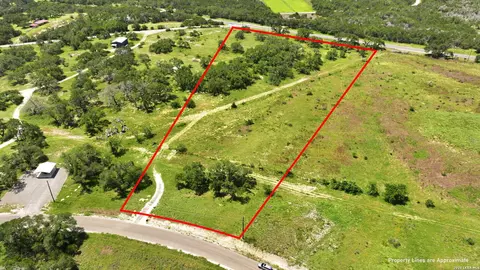 718 Windmill Rdg, Blanco, TX 78606 photo 3