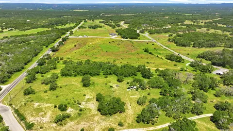 718 Windmill Rdg, Blanco, TX 78606 photo 25