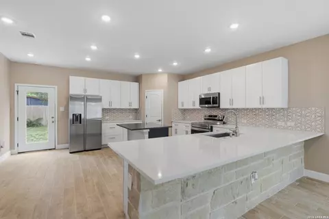 167 Hopi St, San Antonio, TX 78211