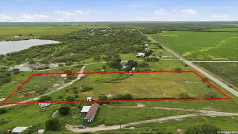 21826 Cr 798, Mathis, TX 78368 photo 2
