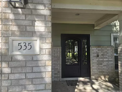 535 Willow Grove Dr, San Antonio, TX 78245