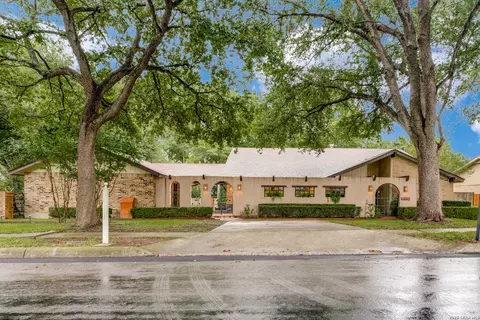 16702 Hunting Vly, San Antonio, TX 78247