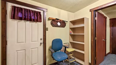 Entry Way - 646 South Loop, Blanco, TX 78606 photo 1 of 1