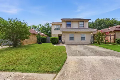 2952 Wood Cir, San Antonio, TX 78251