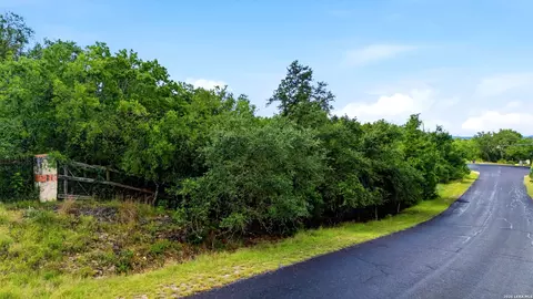 8222 Rocking Horse, Boerne, TX 78015