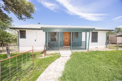 1130 County Road 270, Mico, TX 78056