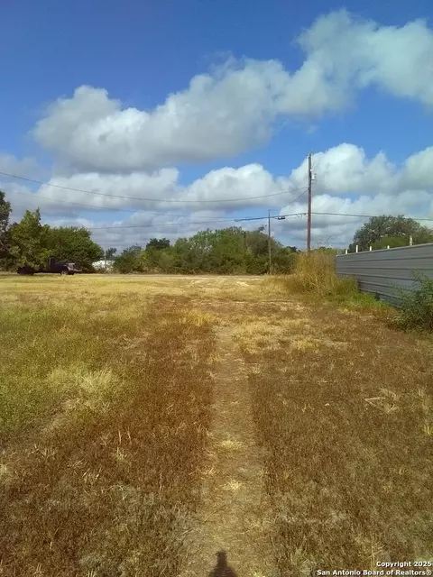 154 158 162 Bonair Dr, San Antonio, TX 78222