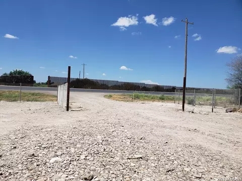 1157 State Loop 480 #2, Eagle Pass, TX 78852 photo 13