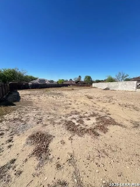 2234 Stone St, Eagle Pass, TX 78852 photo 3