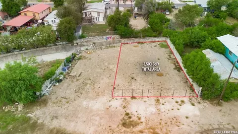 240 Converse St, Eagle Pass, TX 78852