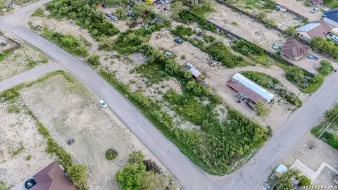 20 Santos Cir, Eagle Pass, TX 78852