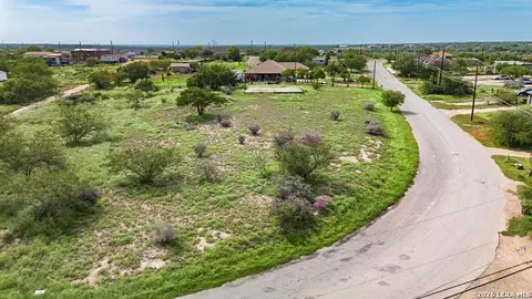 1326 Wagon Wheel Rd, Eagle Pass, TX 78852 photo 17