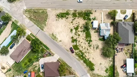 889 Callejon Nevisca, Eagle Pass, TX 78852 photo 4