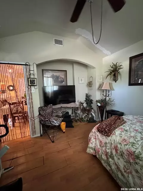 Bedroom - 1707 Rainbow Rd, Eagle Pass, TX 78852 photo 2 of 6