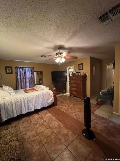 Bedroom - 1707 Rainbow Rd, Eagle Pass, TX 78852 photo 6 of 6