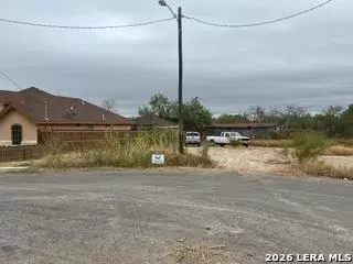 195 Richard Lane Dr, Eagle Pass, TX 78852