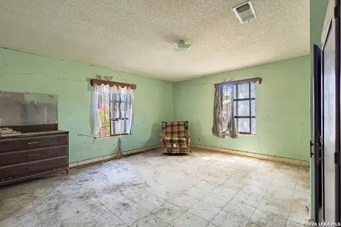 Bedroom - 1850 Eidson Rd, Eagle Pass, TX 78852 photo 1 of 8
