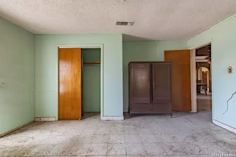 Bedroom - 1850 Eidson Rd, Eagle Pass, TX 78852 photo 3 of 8