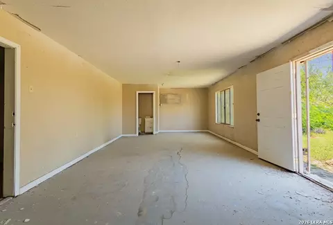 Living - 1850 Eidson Rd, Eagle Pass, TX 78852 photo 6 of 6
