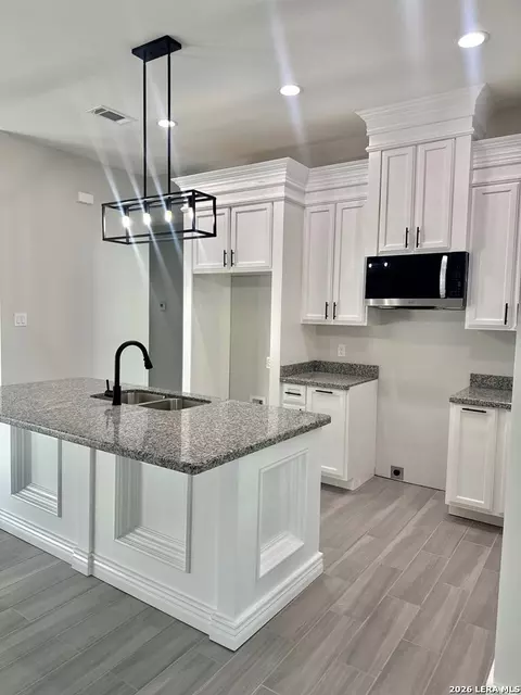 Kitchen - 261 Dub Dr, Eagle Pass, TX 78852 photo 2 of 2