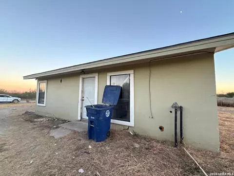 Exterior - 633 Molina Loop, Eagle Pass, TX 78852 photo 7 of 9