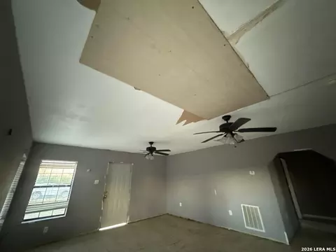 Living - 633 Molina Loop, Eagle Pass, TX 78852 photo 1 of 1