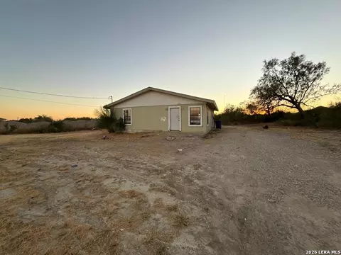 Exterior - 633 Molina Loop, Eagle Pass, TX 78852 photo 2 of 9