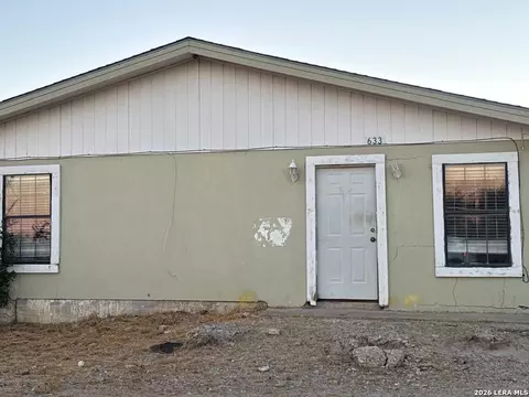 Exterior - 633 Molina Loop, Eagle Pass, TX 78852 photo 6 of 9