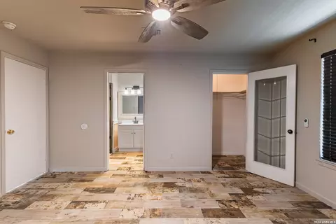 Bedroom - 2139 Ricks Dr, Eagle Pass, TX 78852 photo 4 of 9