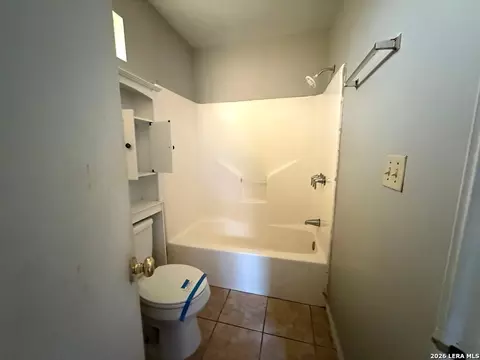 Bath - 3042 Alvin Cir, Eagle Pass, TX 78852 photo 2 of 2