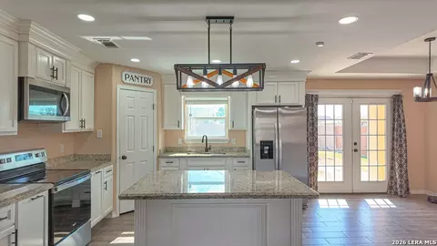 120 Spring View Dr, Eagle Pass, TX 78852 photo 10