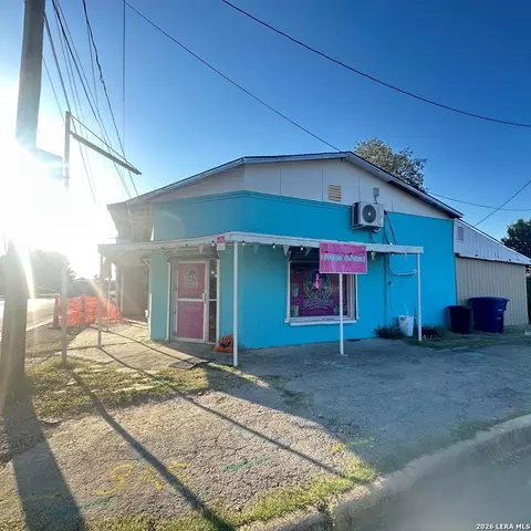 1001 Arlington St, Eagle Pass, TX 78852