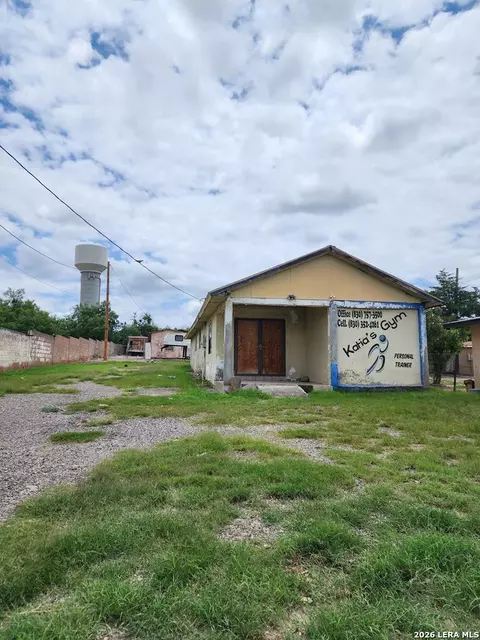 876 S Casales #N/A, Eagle Pass, TX 78852