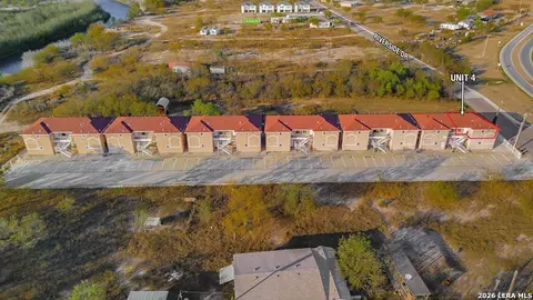 391 Riverside Dr UNIT 4, Eagle Pass, TX 78852 photo 7