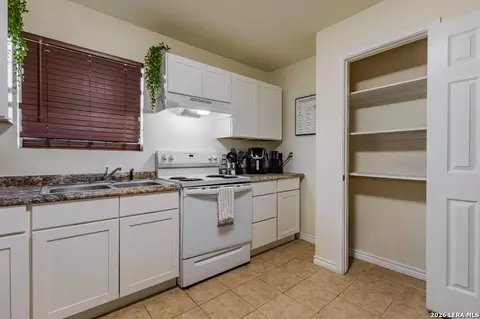 391 Riverside Dr UNIT 4, Eagle Pass, TX 78852 photo 16