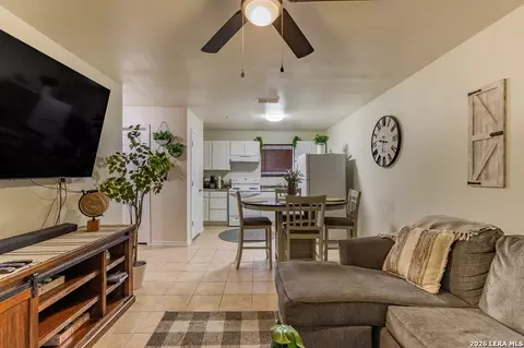 391 Riverside Dr UNIT 3, Eagle Pass, TX 78852 photo 10