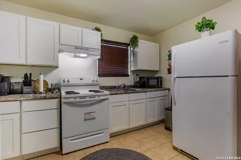391 Riverside Dr UNIT 3, Eagle Pass, TX 78852 photo 15
