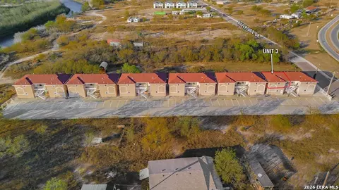 391 Riverside Dr UNIT 3, Eagle Pass, TX 78852 photo 7